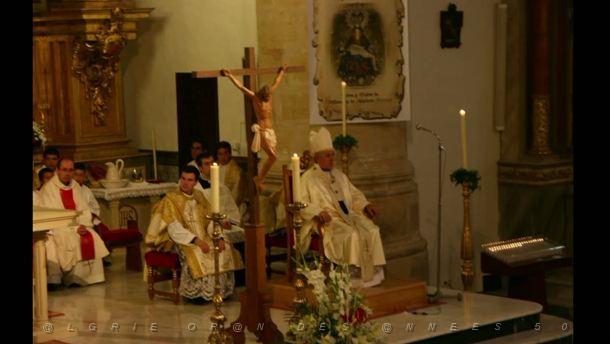 023 BENDICION ALTAR 2011.JPG